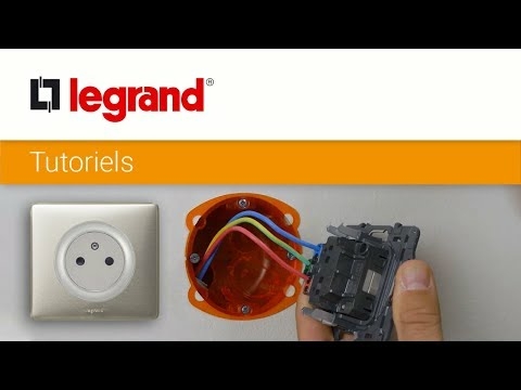 Interrupteur + prise de courant Céliane étanche - Céliane Legrand